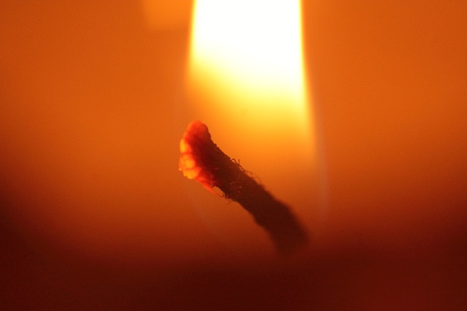 candle-1669600_960_720