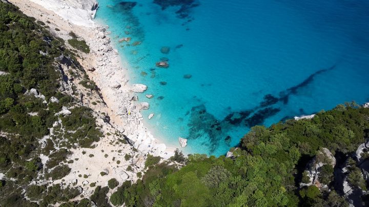 https://www.pexels.com/photo/bay-beach-beautiful-blue-417239/