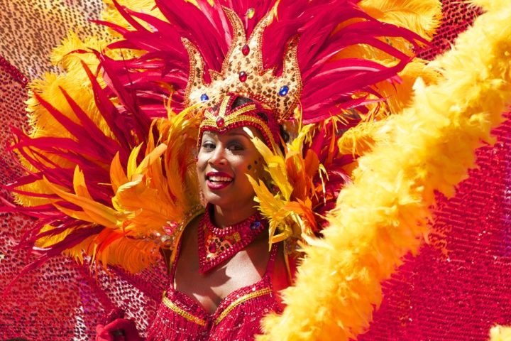 https://pixabay.com/de/photos/karneval-frau-kost%C3%BCm-orange-rot-476816/