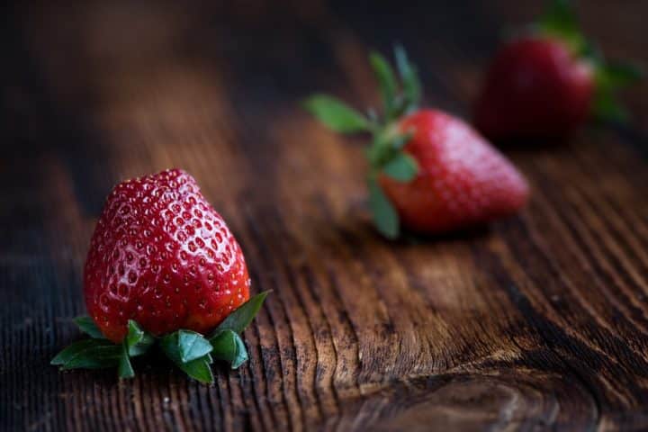 https://pixabay.com/de/photos/erdbeeren-frucht-obst-beerenobst-1339969/