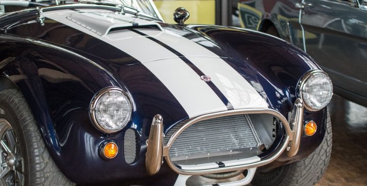 https://pixabay.com/de/photos/auto-cobra-shelby-oldtimer-3259948/