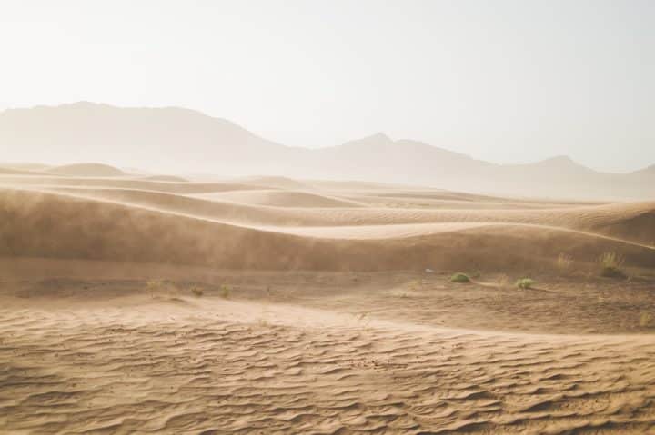 https://pixabay.com/de/photos/w%C3%BCste-sand-sandd%C3%BCnen-sahara-gobi-1840453/