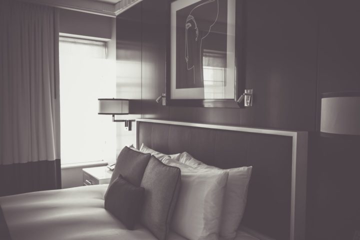 https://www.pexels.com/photo/apartment-architecture-bed-bedroom-271668/