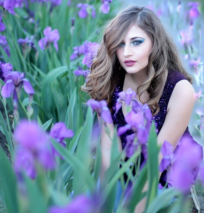 https://pixabay.com/photos/girl-mov-flowers-iris-blonde-1361787/