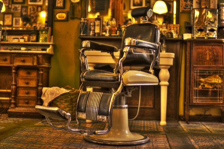 https://pixabay.com/de/photos/friseur-stuhl-salon-shop-bart-1453064/