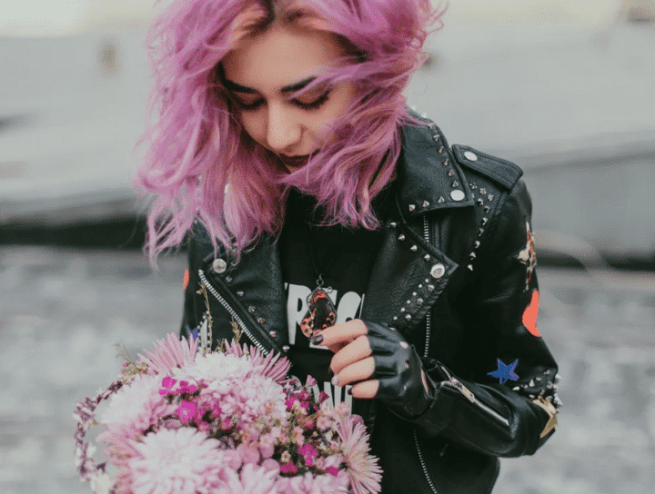 https://www.pexels.com/photo/woman-holding-flower-bouquet-1035682/