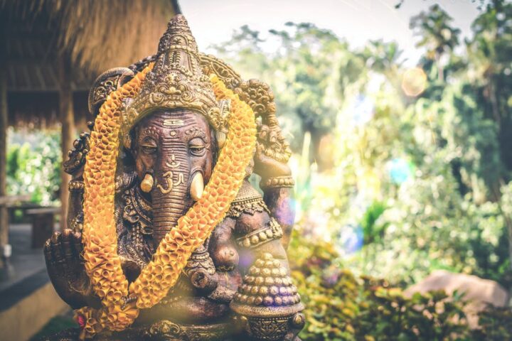 https://www.pexels.com/photo/brown-ganesha-figurine-1485630/