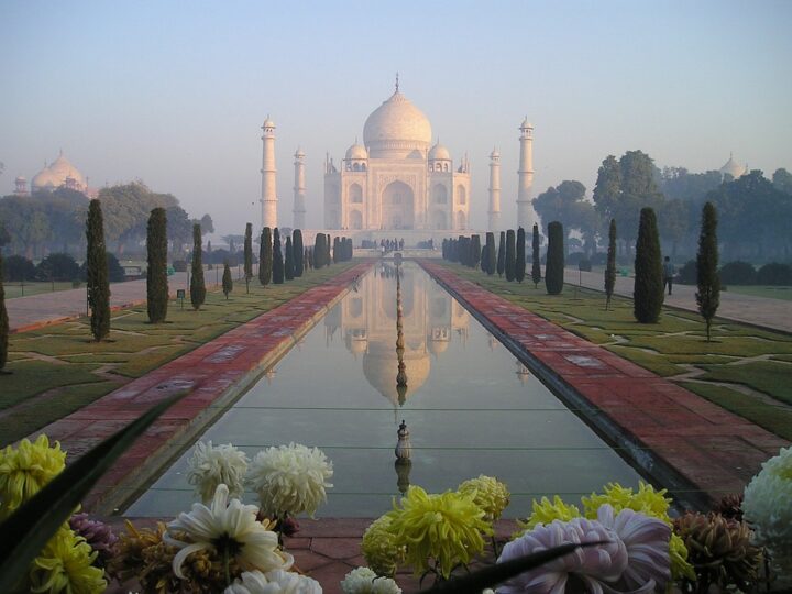 https://pixabay.com/de/photos/taj-mahal-indien-agra-tempel-368/