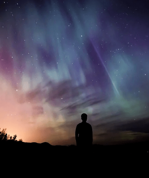 https://pixabay.com/de/photos/aurora-aurora-borealis-borealis-1185877/