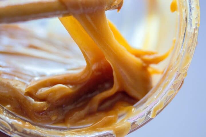 https://www.pexels.com/photo/food-dessert-sweet-caramel-128399/