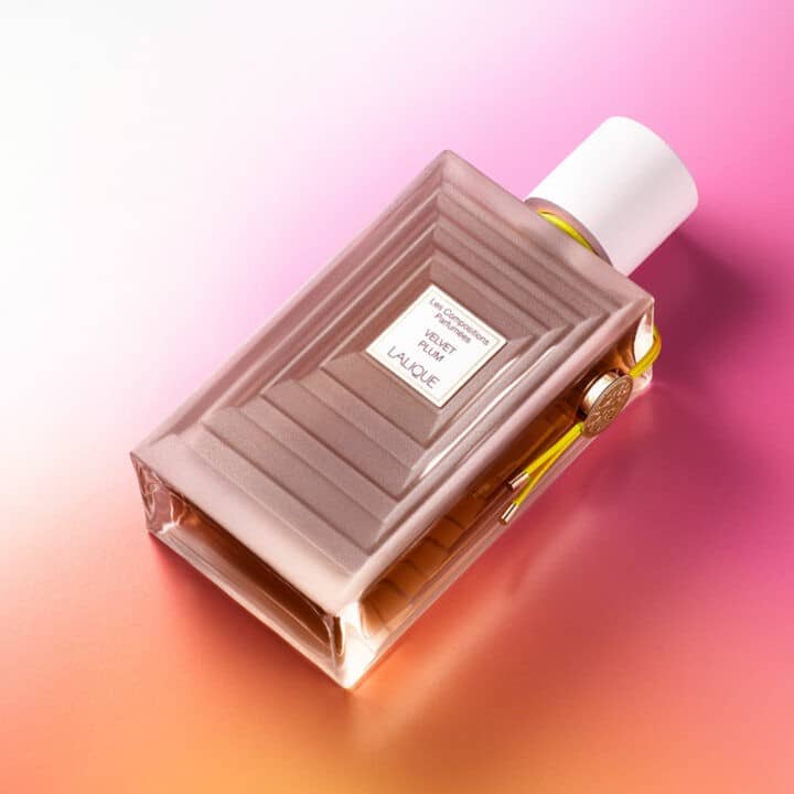 Lalique – Velvet Plum – Les Compositions Parfumées White
