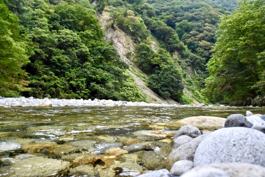 Flusslandschaft in Japan