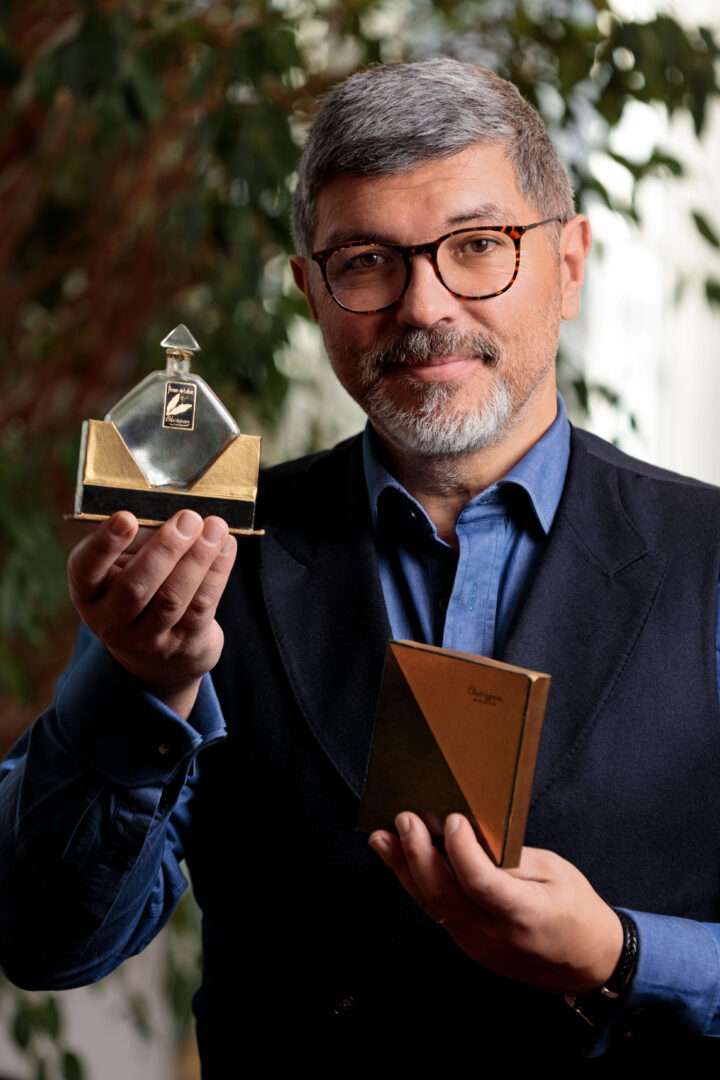 Luc Gabriel mit dem Original von Fleur de Tabac