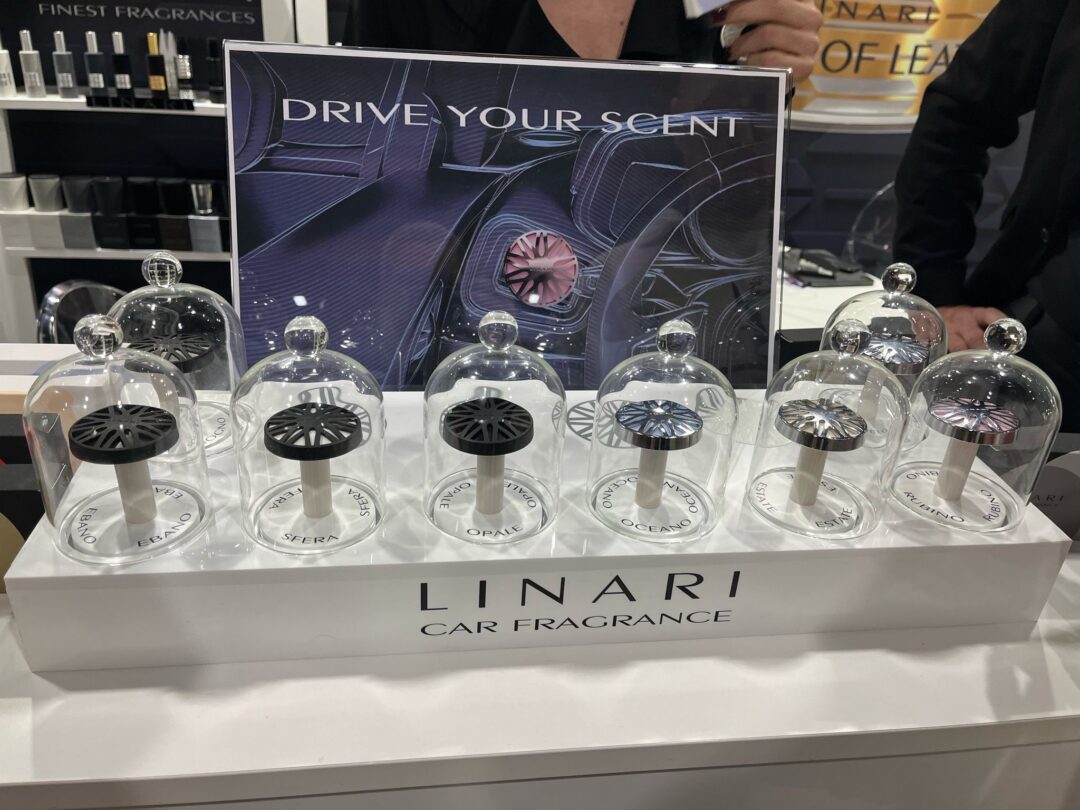 Linari - Car Fragrances © Julia Biró