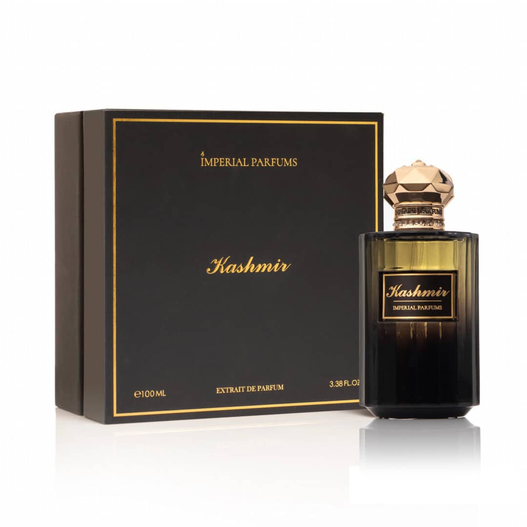 Flakon und Verpackung von Kashmir von Imperial Parfums – luxuriöses Extrait de Parfum inspiriert von handgewebtem Kaschmir, präsentiert in schwarzer Box mit goldenen Akzenten